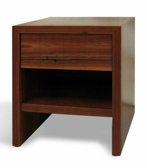 Bedside Shinto Mr Finish De 2010 With A Drawer 001