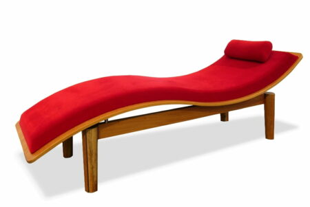 Lounge Silhouette Chaise Red Velvet