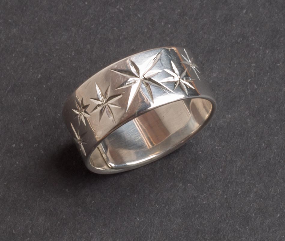 Emma Cotton Star Carve Ring