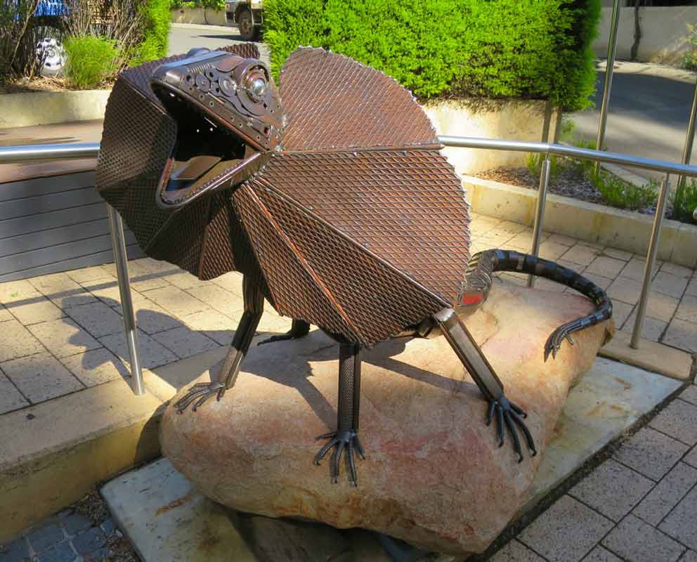 Jordan Sprigg King Of The Rock Sculpture 3
