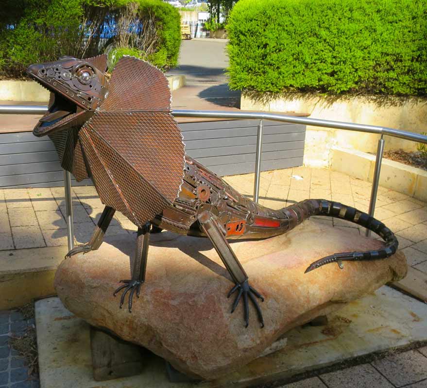 Jordan Sprigg King Of The Rock Sculpture 4