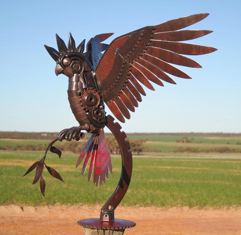 Jordan Sprigg Cockatoo Metal Sculpture3