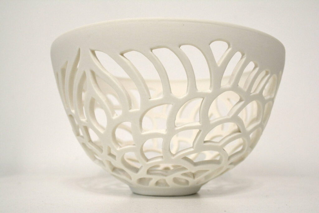 Dgr50 Dariya Gratte Cut Out Bowl 2 350