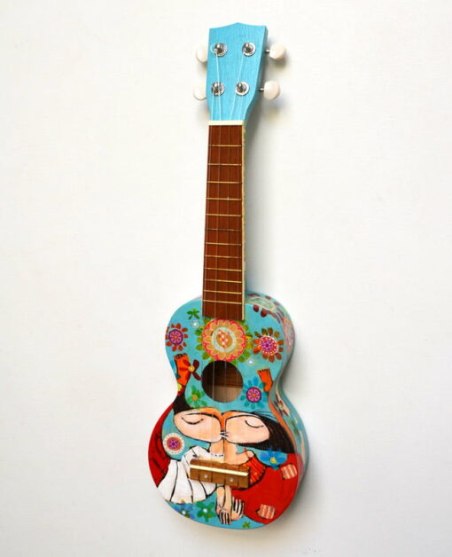 Janine Daddo Serenade Ukulele Side