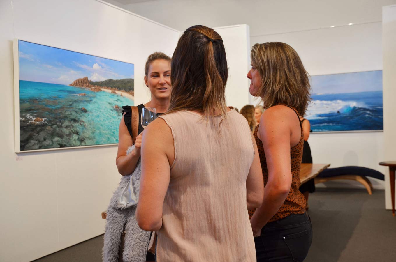 Leigh Hewson Bower South West Shorelines Opening Night Crowd 6