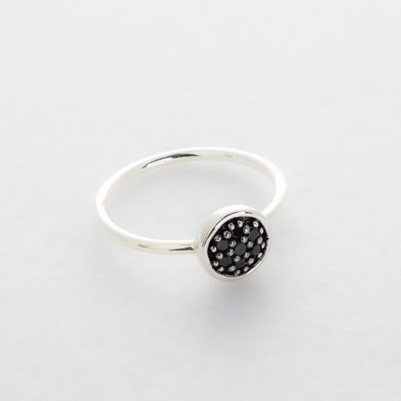 Dawid Brzezinski -  Petite Pastille Ring
